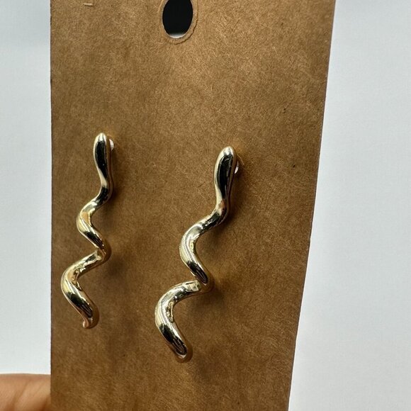 3/$30 Gold Tone Spiral Drop Earrings Snake Twist Style Modern Pierced 1" - Picture 3 of 8